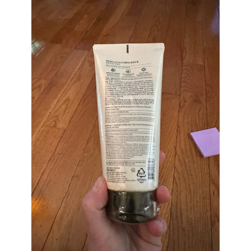 New The Face Shop Herb Day 365 Master Blending Cleansing Foam Aloe & Green Tea F